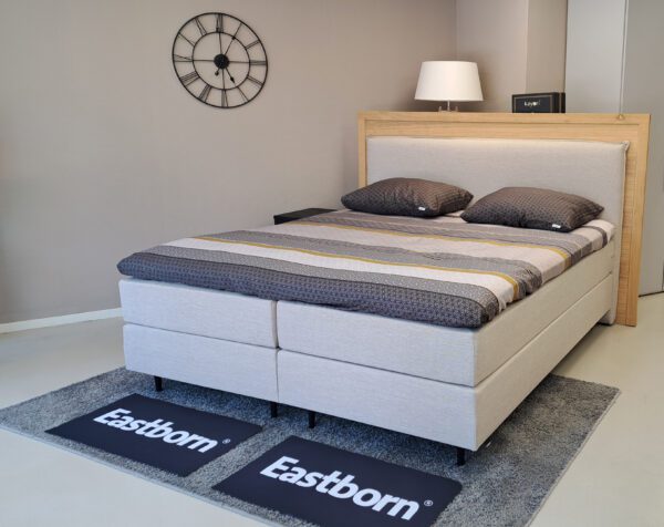 Aanbieding Eastborn GO boxspring kleur beige, vlakke uitvoering